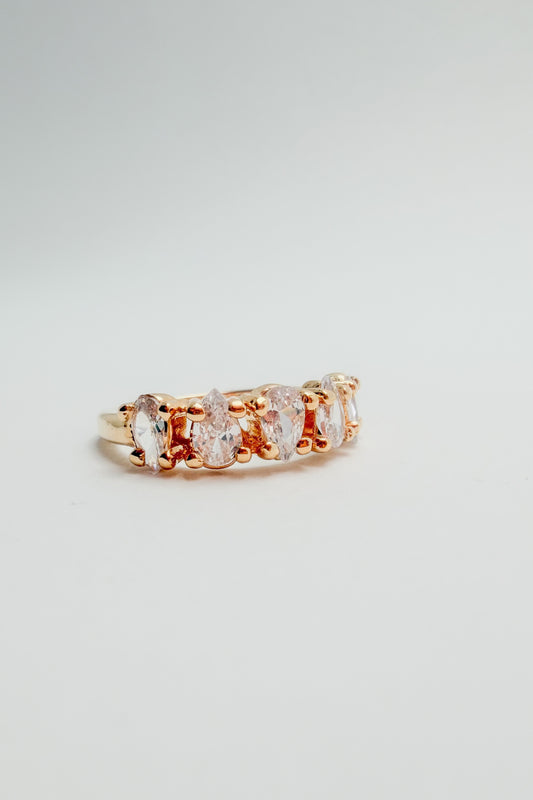 Anel Essência gota de zircônia delicada feminina