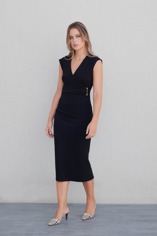 Vestido Midi em Malha com Aplique Dourado