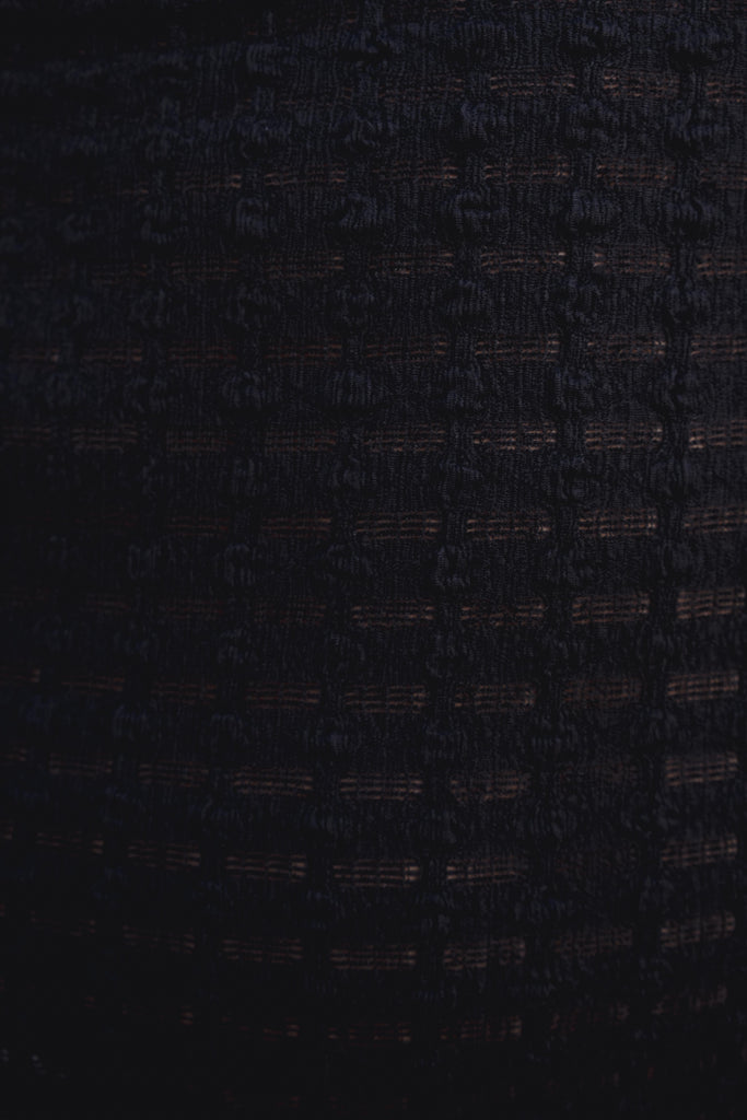 Vestido Midi Assimétrico em Ponto Vazado