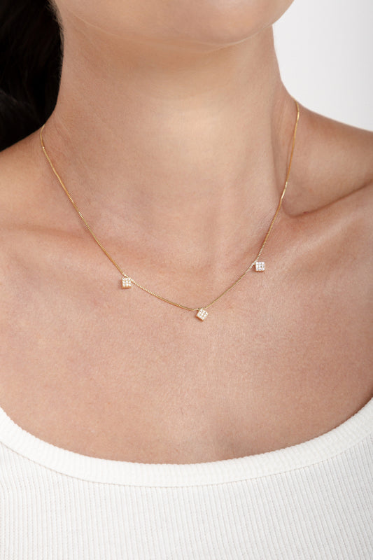 Colar quadrado P zircônia – Coleção Essência