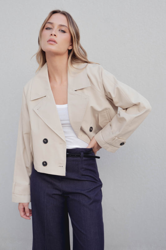 Trench Curto Elegante