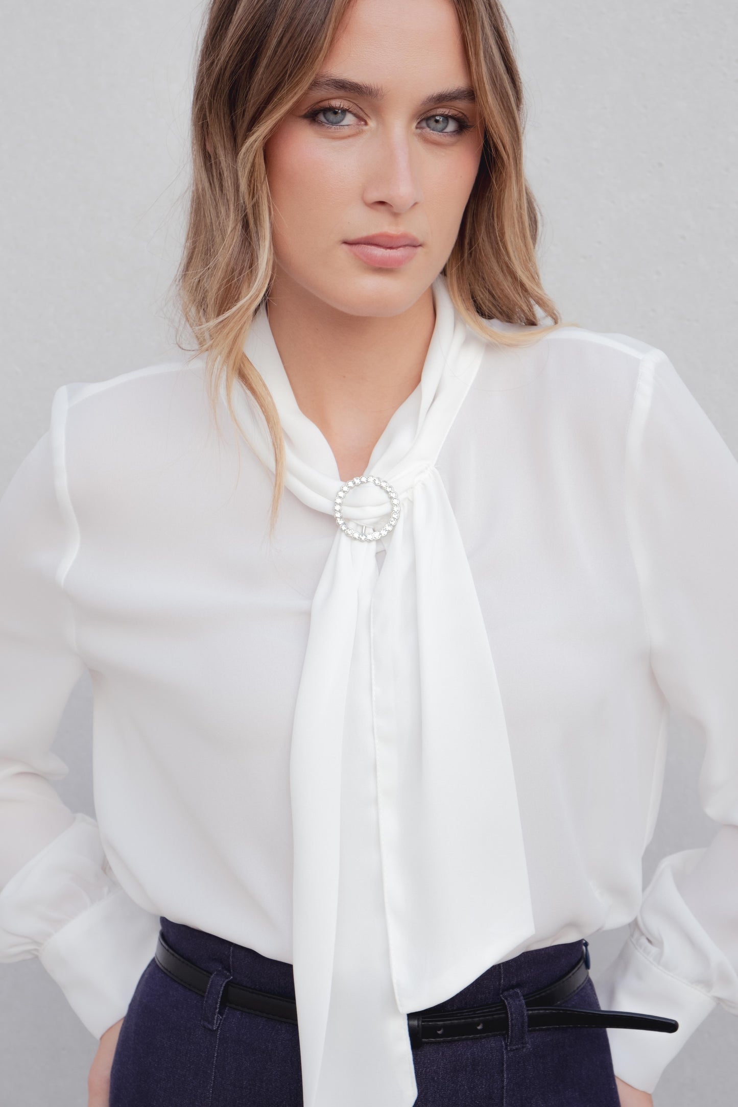 Blusa Laço na Gola Essencial