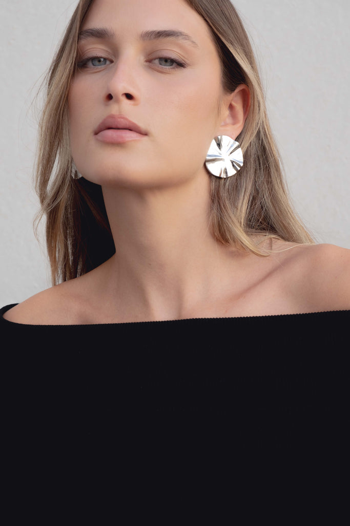 Camisa Malha com Ombros Descobertos