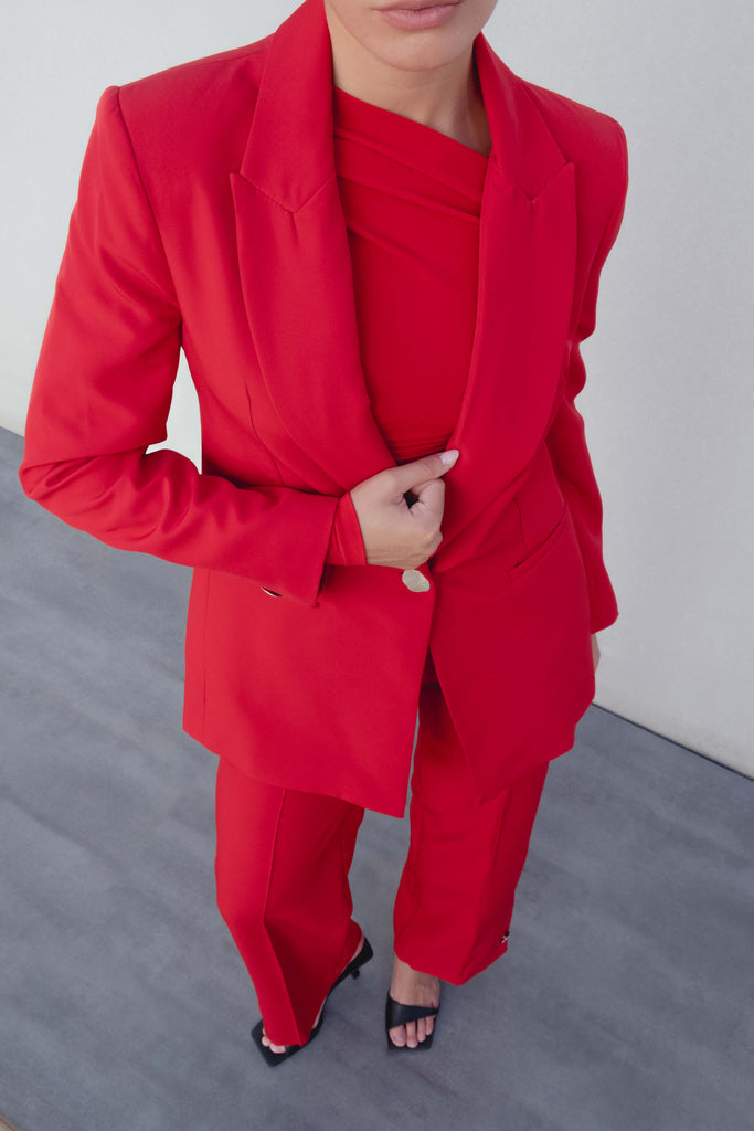 Calça com Botão Prateado