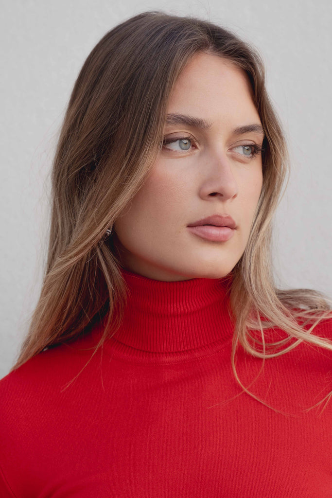 Suéter Malha Básica com Gola Alta