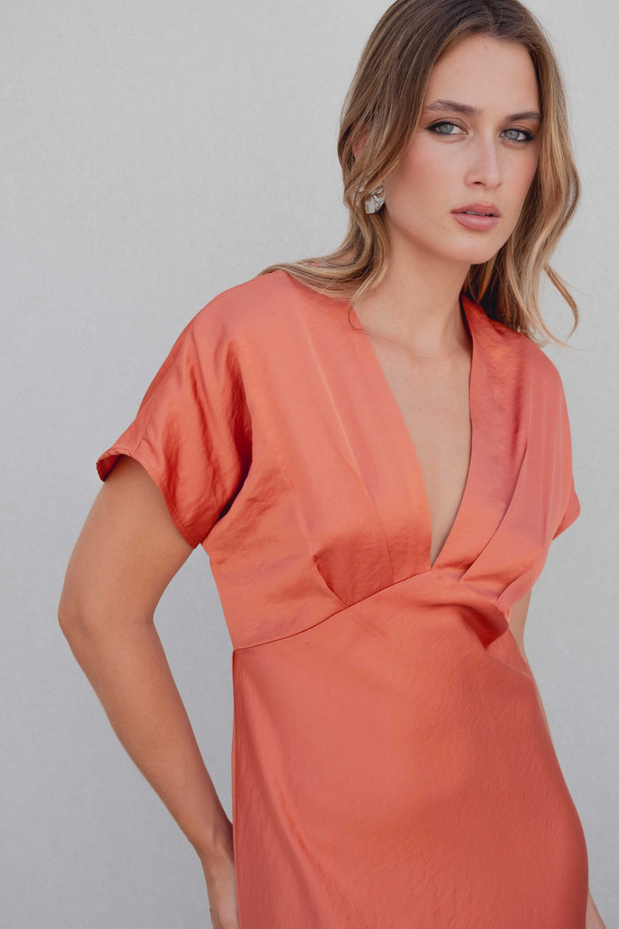 Vestido Midi Acetinado