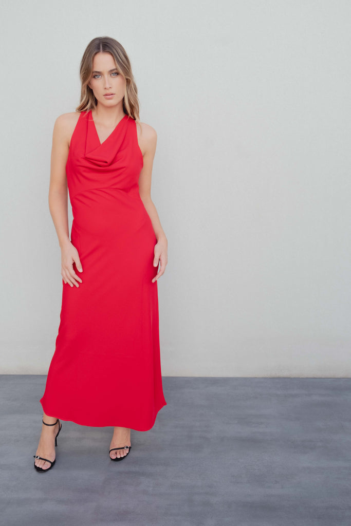 Vestido com Aplique nas Costas