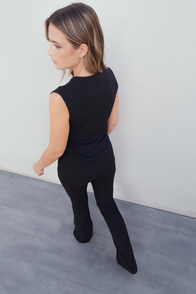 Colete Abotoado em Malha