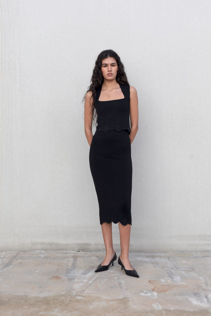 Top em Malha com Bordados Finos