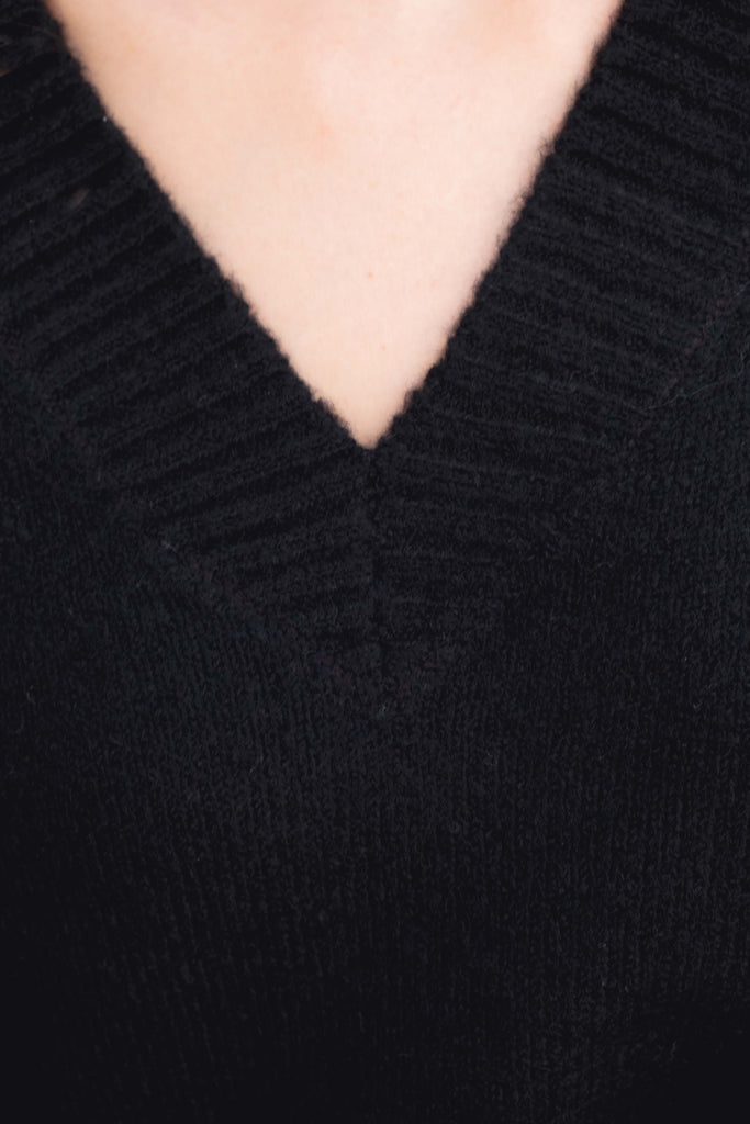 Suéter Malha Oversized com Decote em V