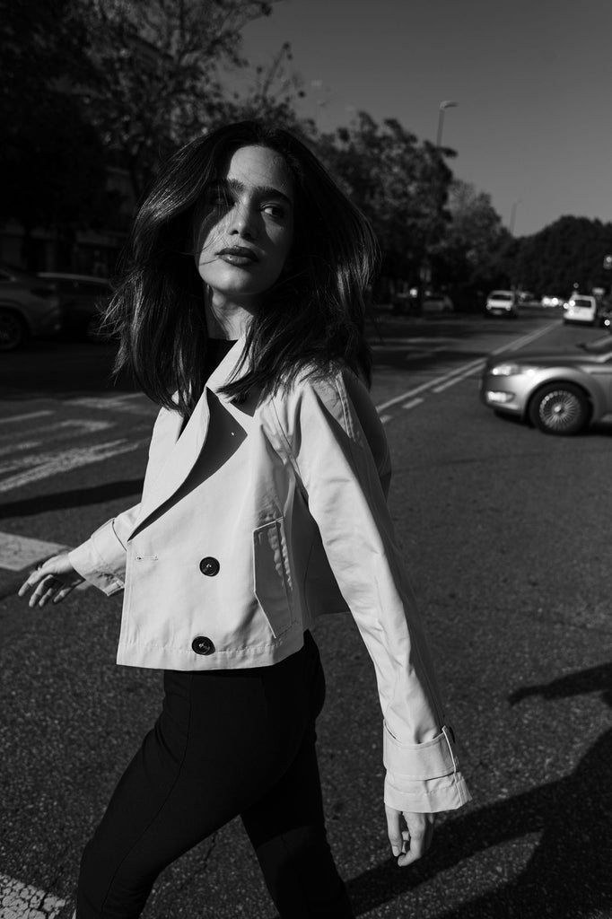 Trench Curto Elegante