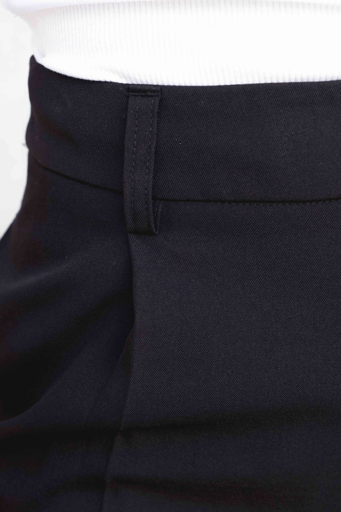 Pantalona Larga com Pinças